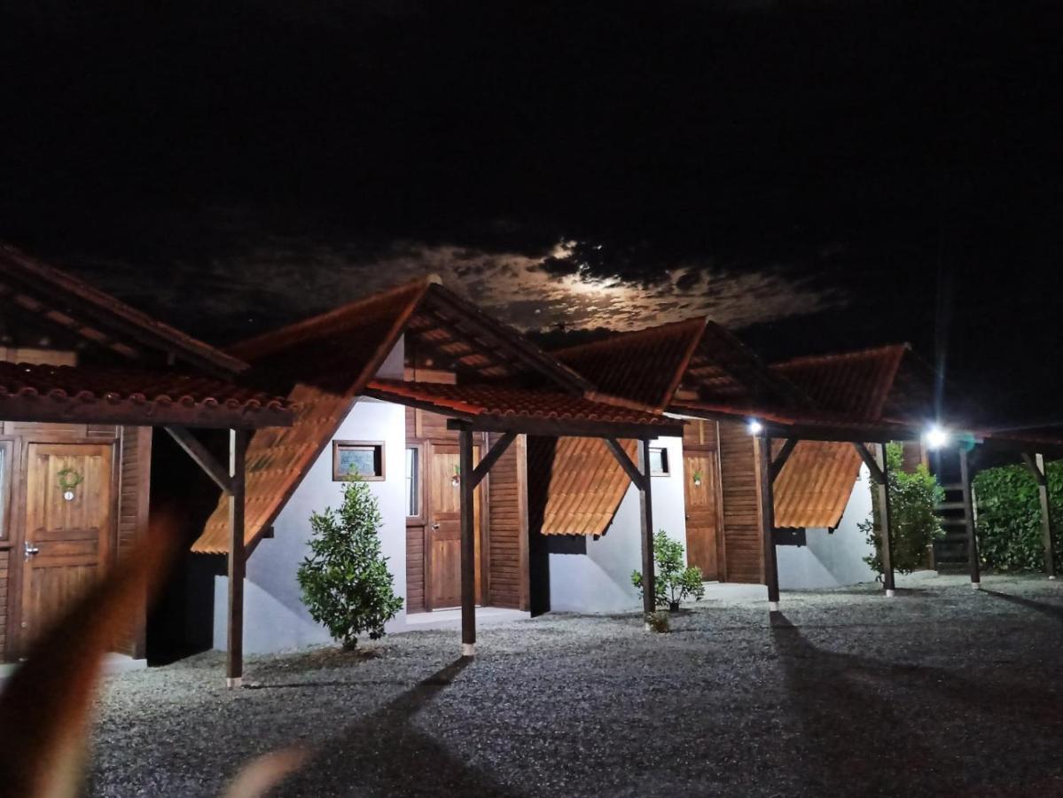 Chales Da Ninah Penha  Buitenkant foto